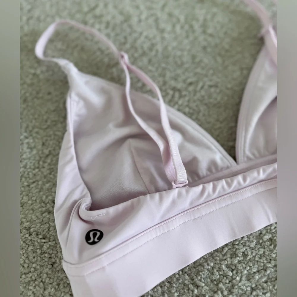 Lululemon, License to Train Triangle Bra Light Support, A/B cup
Meadowsweet Pink - Picture 9 of 11
